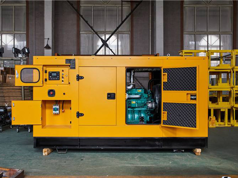 新源柴油发电机组预热完成后，启动时需要注意什么？